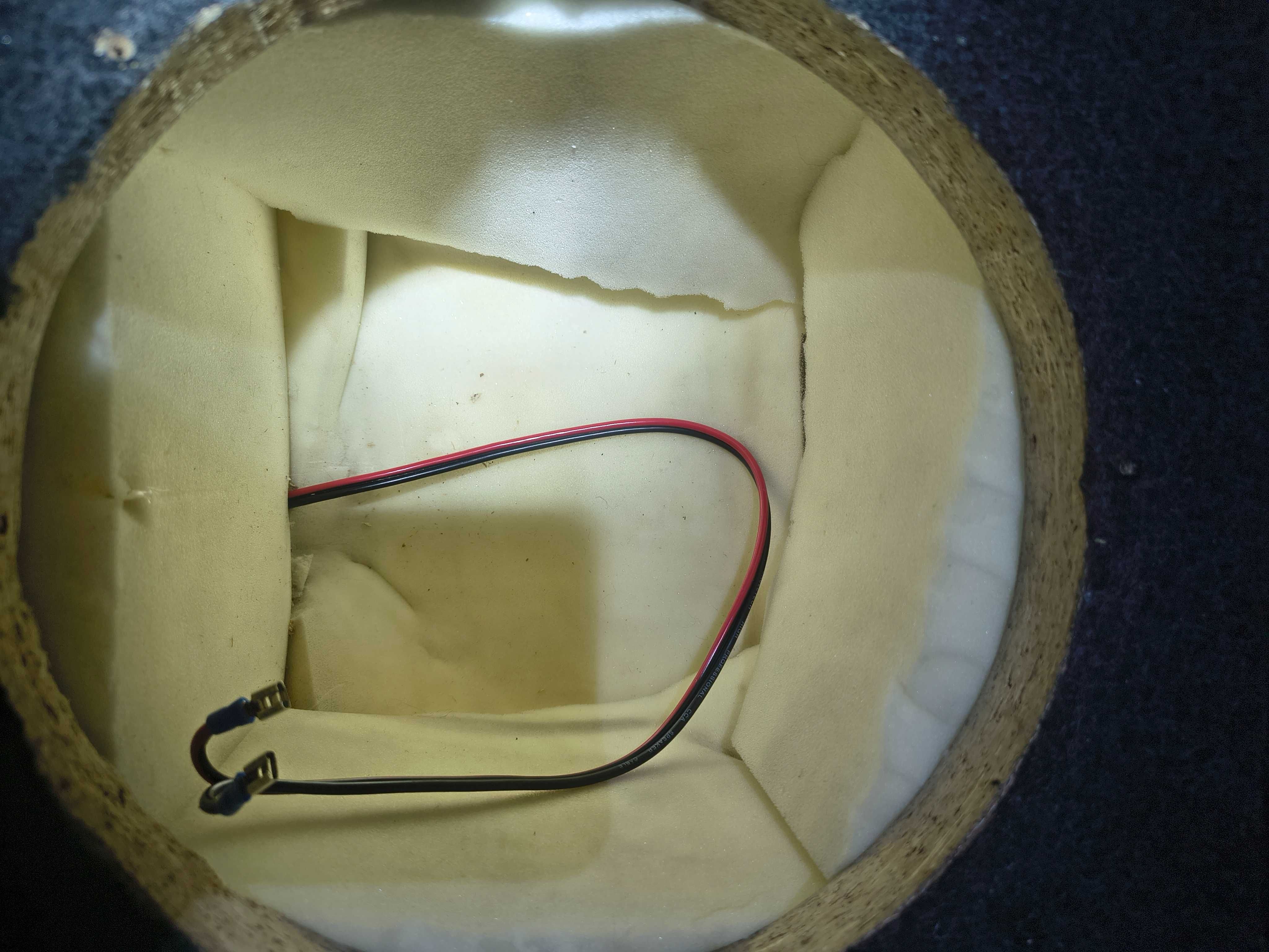 Skrzynia basowa zamknięta 22l z głośnikiem 25cm