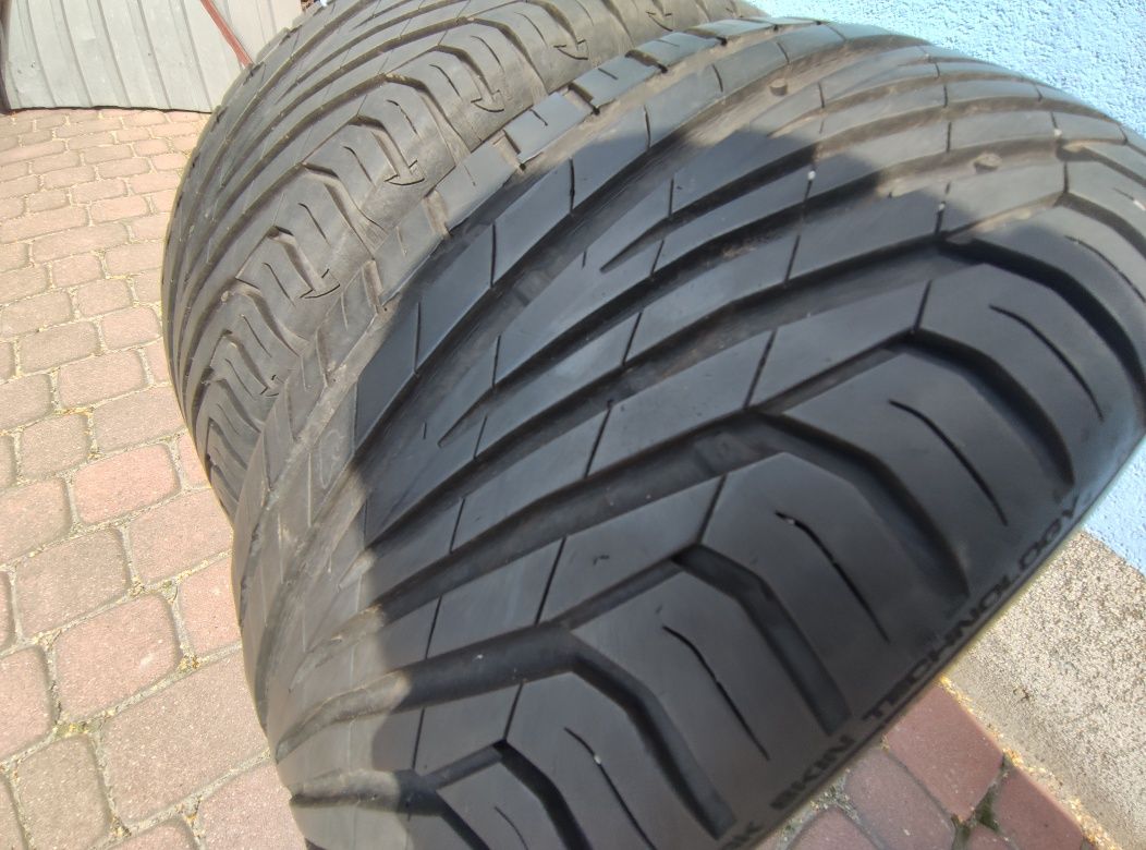 215.45.16  2021 rok Uniroyal