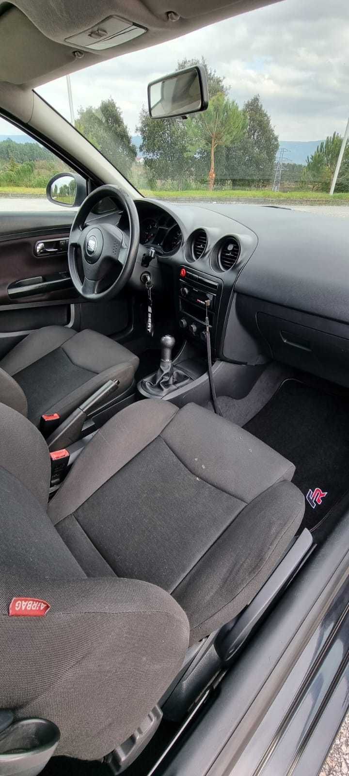 Seat Ibiza 6L TDI (Em óptimo estado)