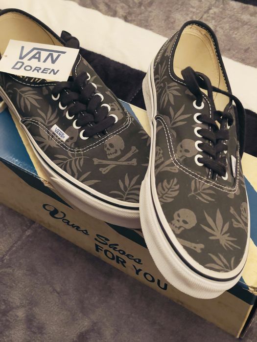 Vans Doren - Black Aloha Skull - novas