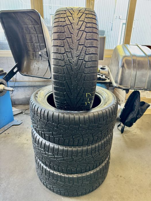 255/55/18 nokian (зима) 4шт