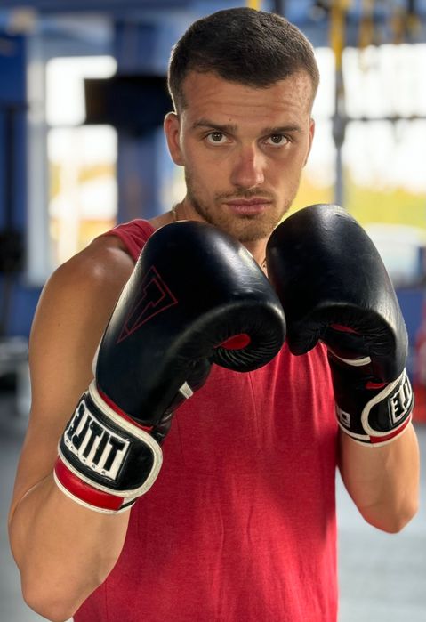 Тренер з ефективного фітнесу та  безпечного боксу і кікбоксингу. Дій!