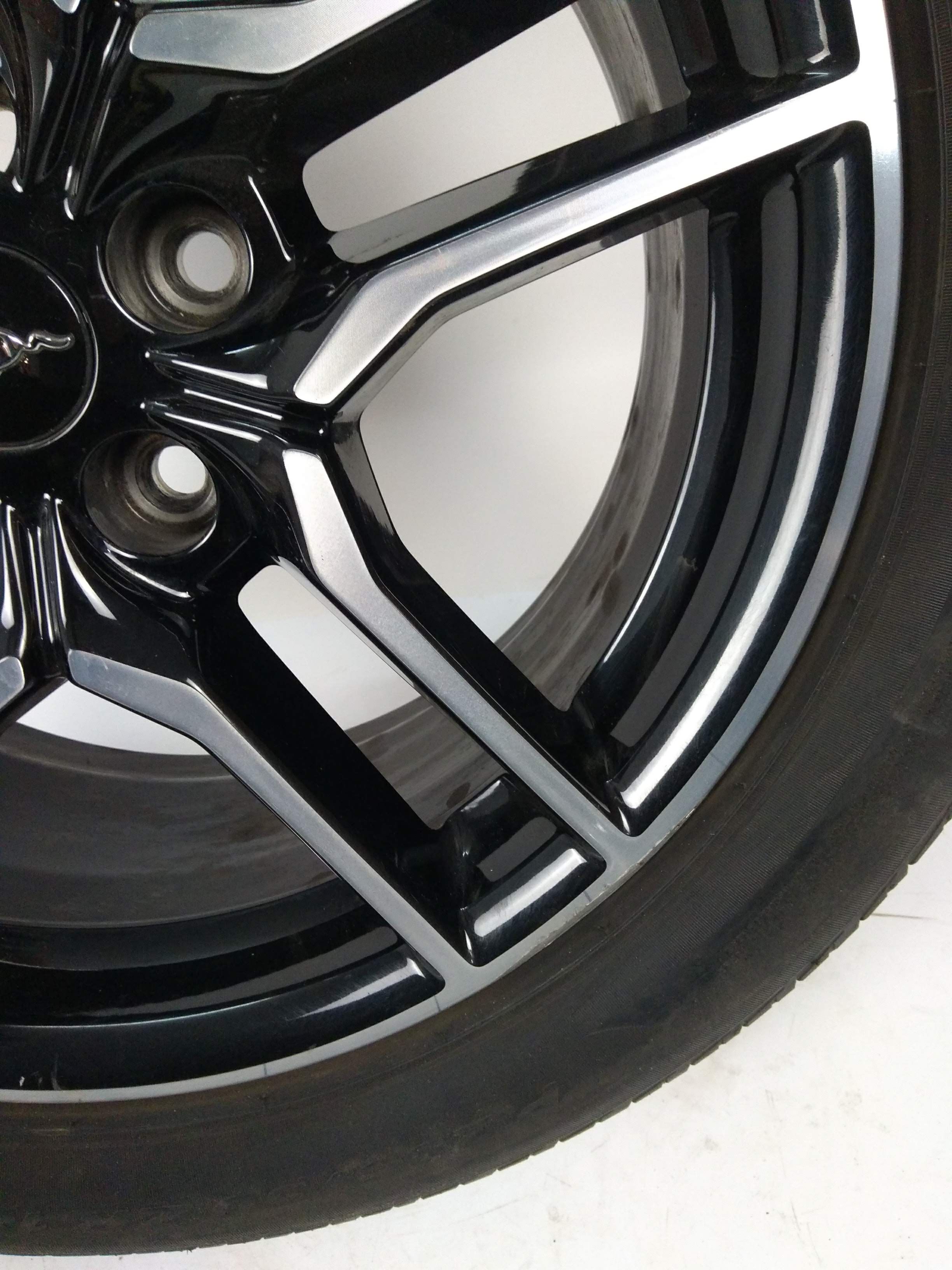 Ford Mustang felgi alufelgi 18" FOMOCO OEM