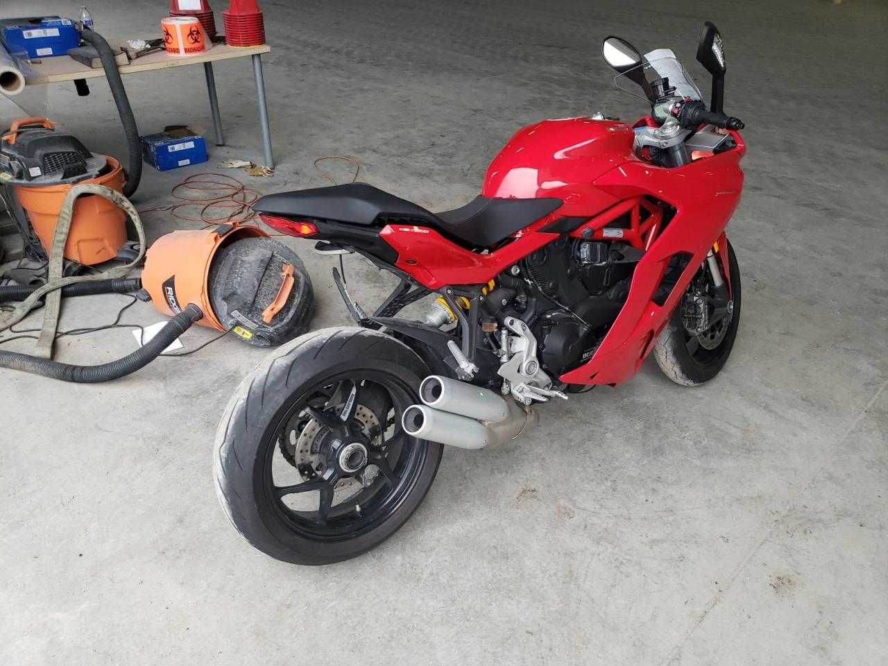 Ducati Supersport