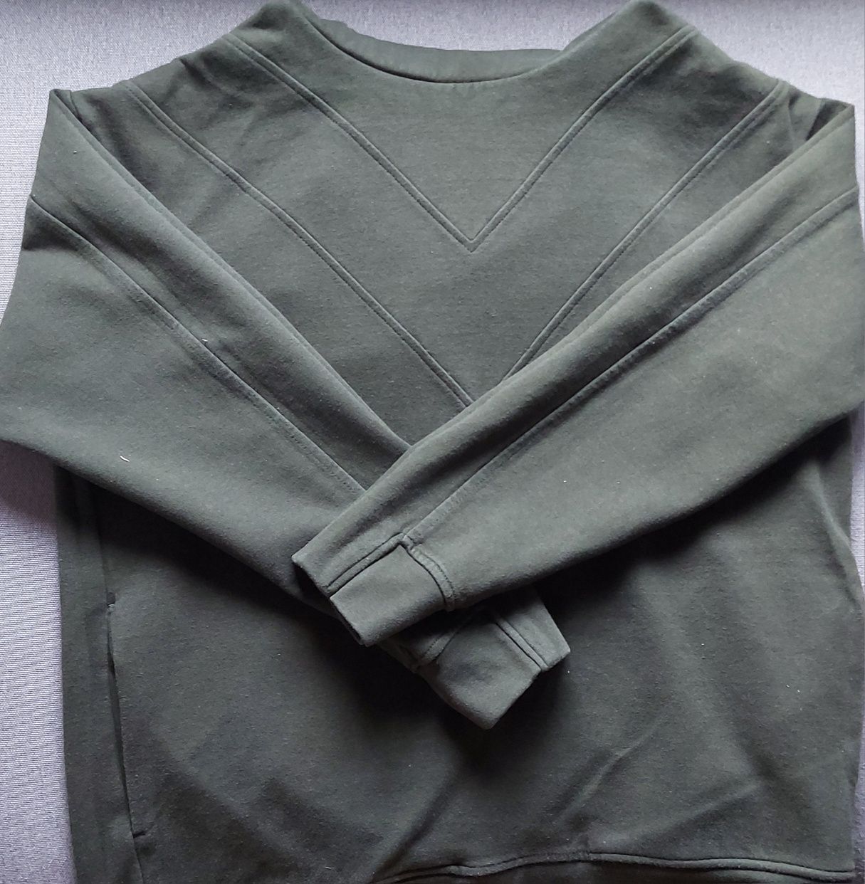 Męska bluza z kominem Reserved