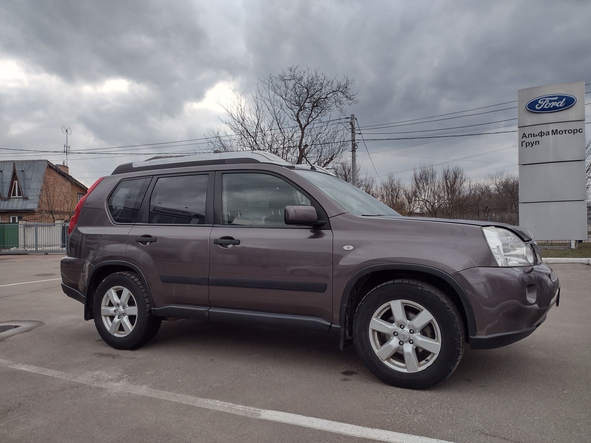 Продам NISSAN x-trail 2.5 газ/бензин