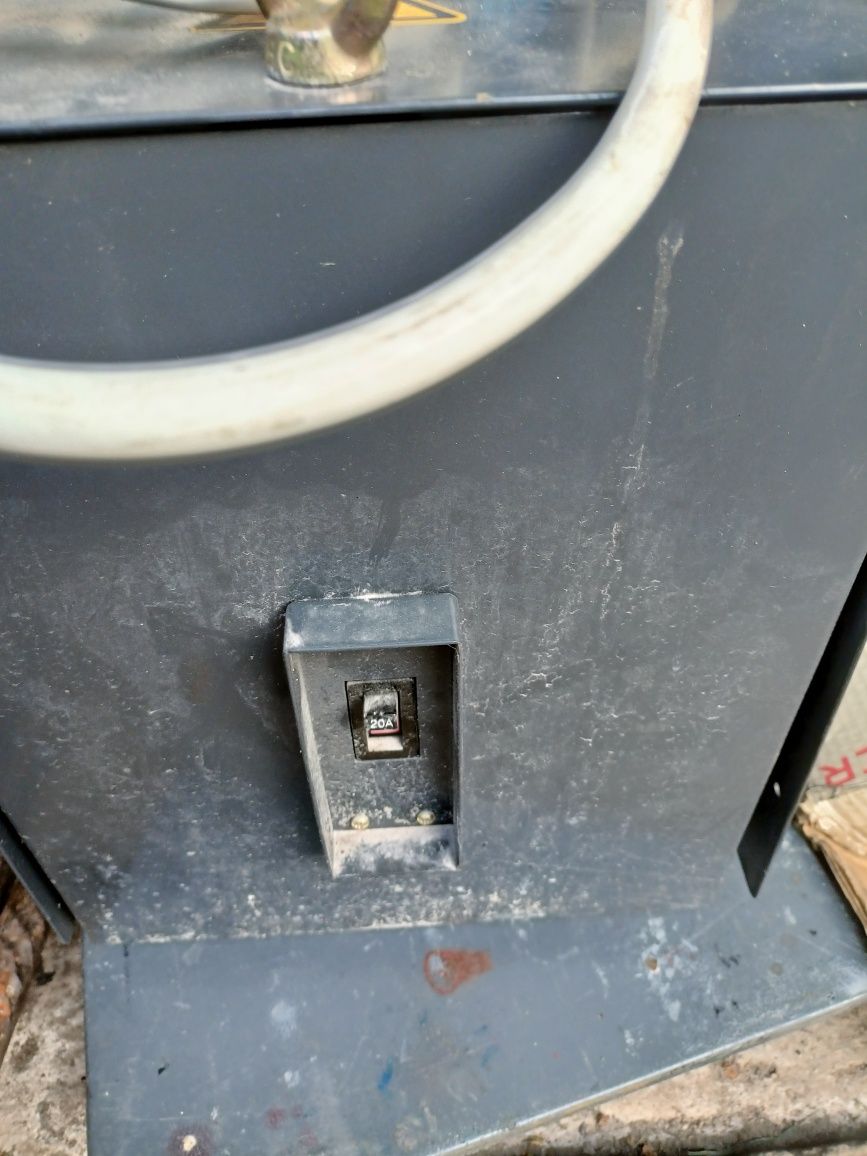 Stabilizator napięcia 380V. Transformator 53 kg