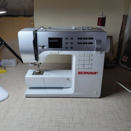 Швейная машинка Bernina B330