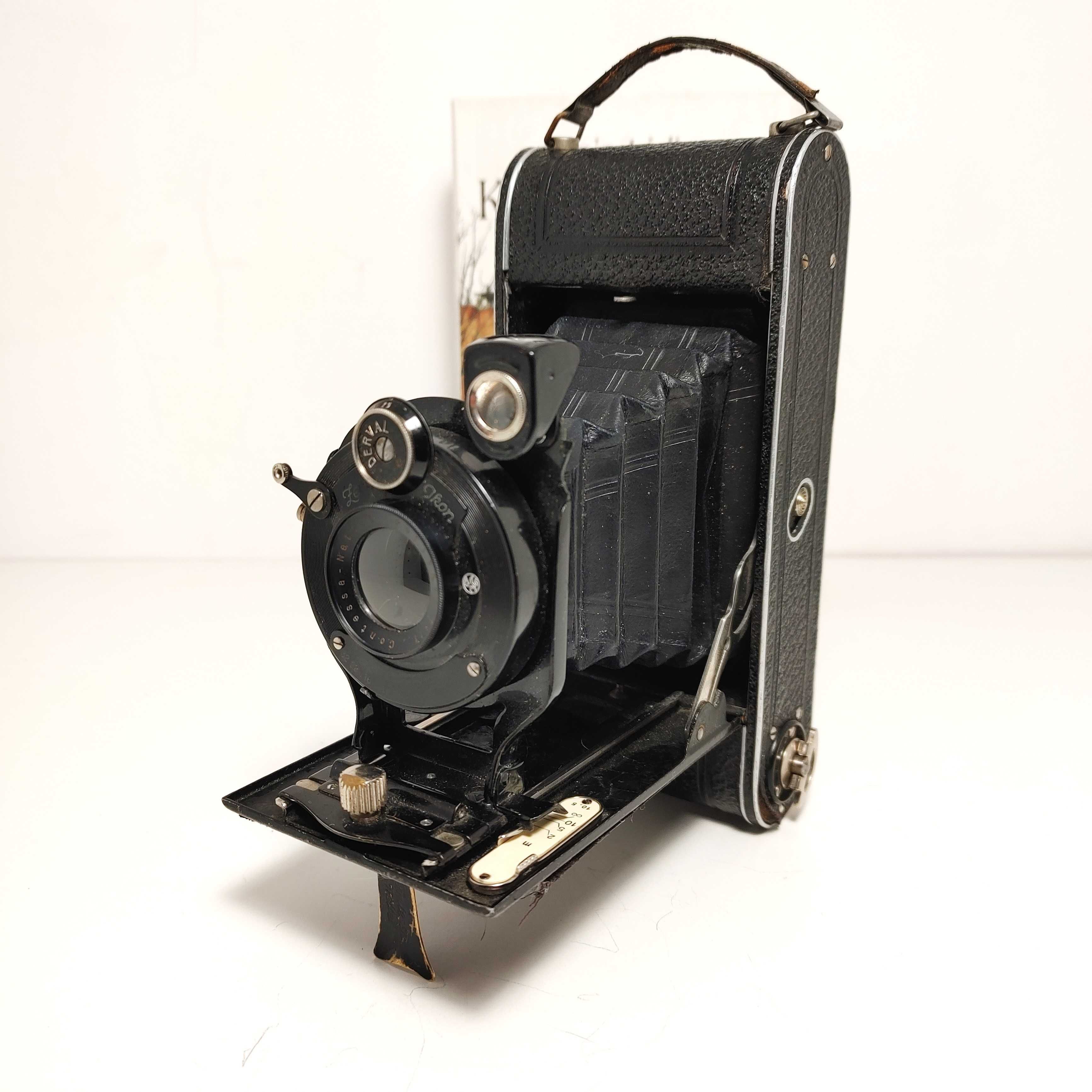 Składany aparat mieszkowy CONTESSA NETTEL - Cocarette  z 1926 roku