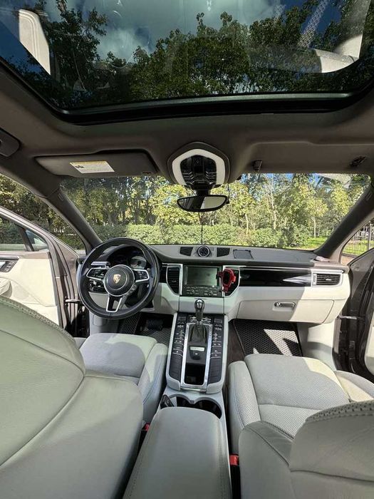 Macan 2015, на белом салоне, машина супер luxury