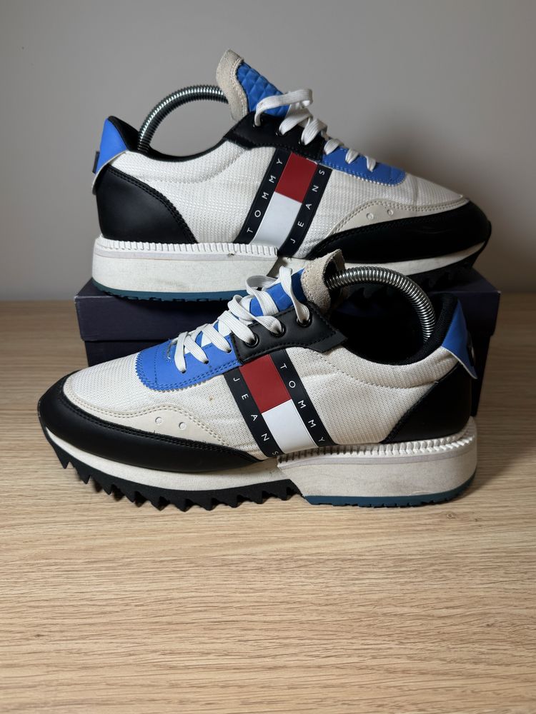 Buty tommy hilfiger 41 męskie stan 9/10