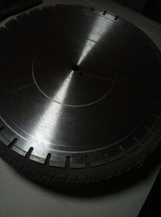 Круг алмазный отрезной сегментный