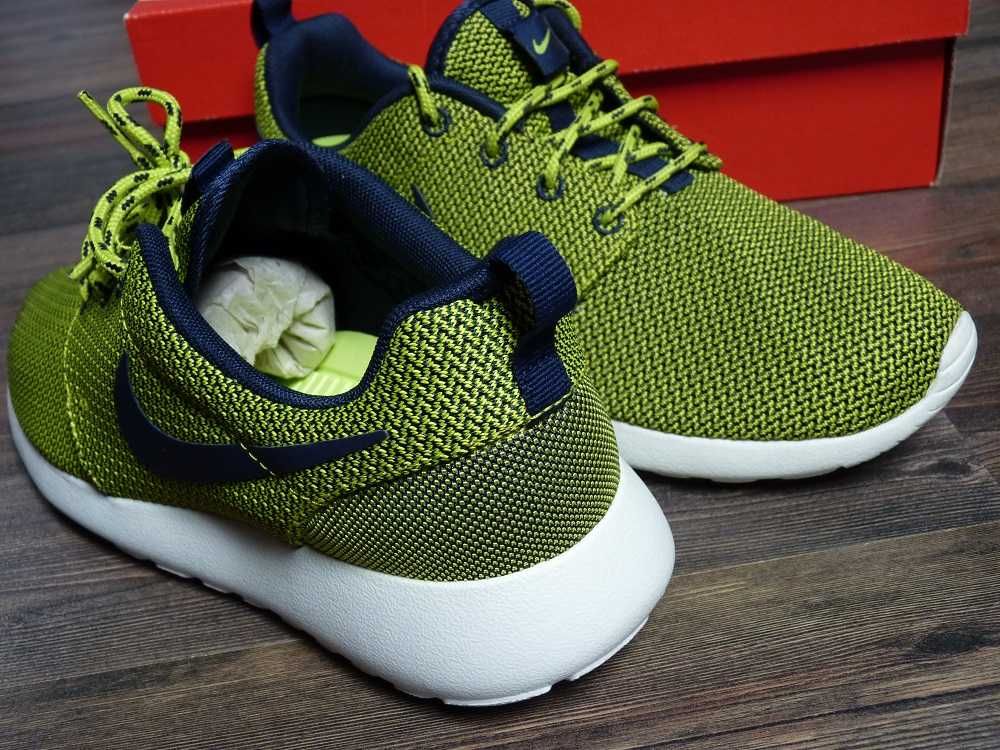 NIKE Rosherun Nowe