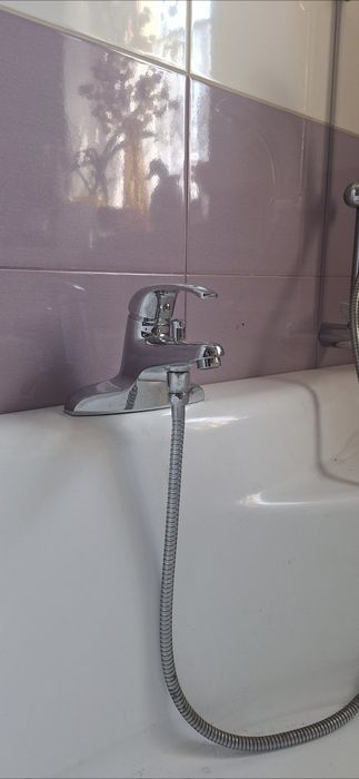 Nieużywana Wanna Akrylowa Narożna