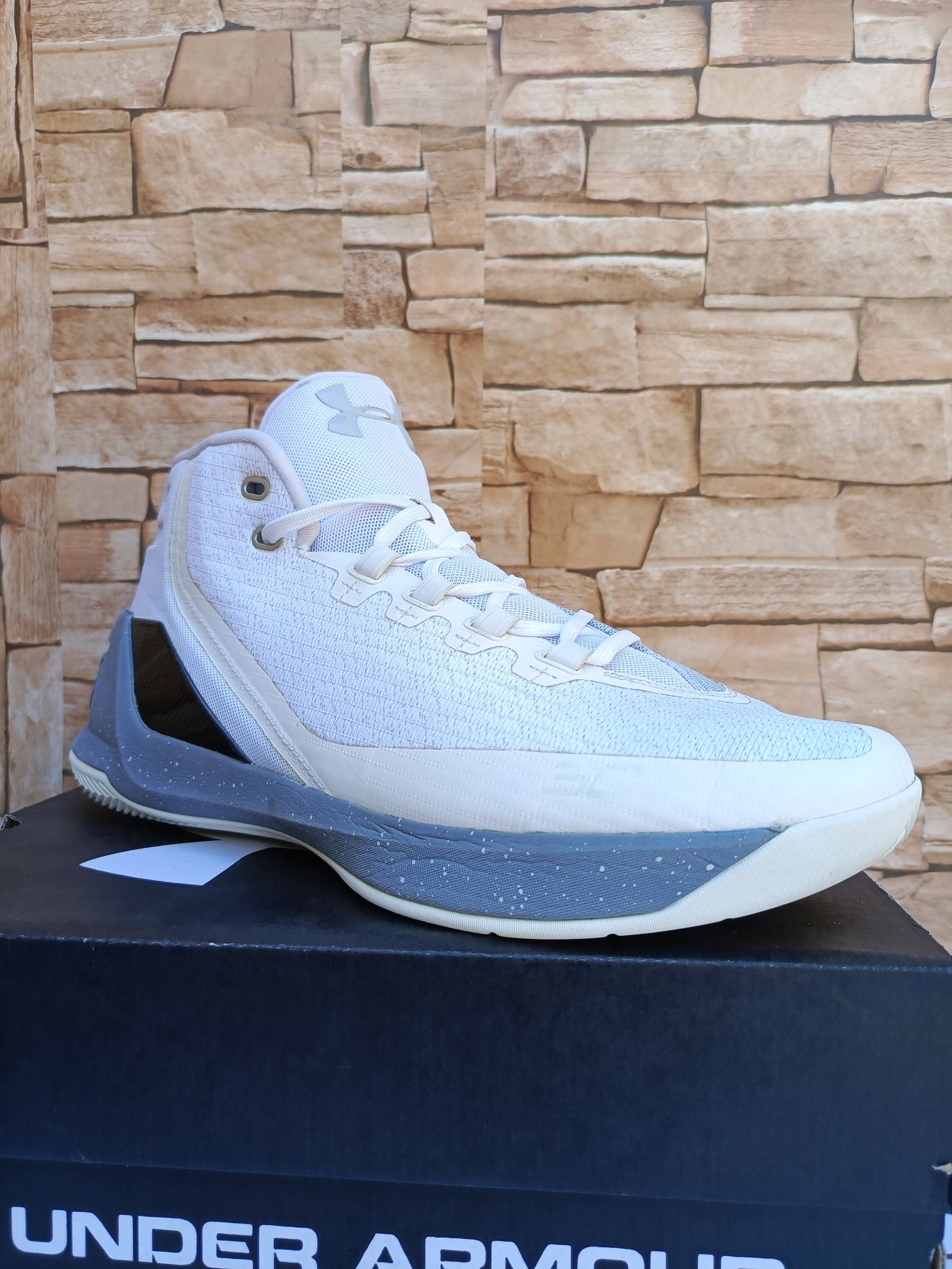 Кросівки Under Armour (46р.30см)