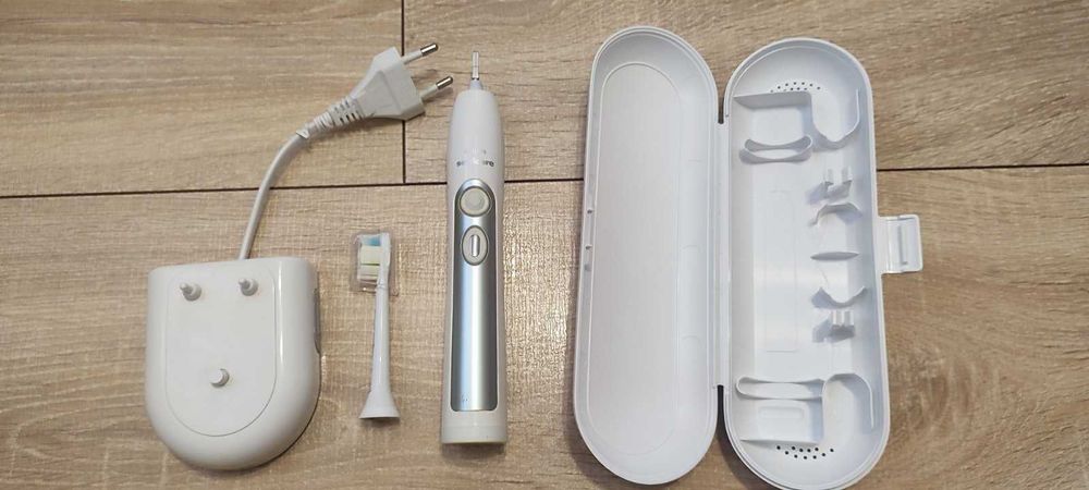 продам електричну зубну щітку philips sonicare, не працює