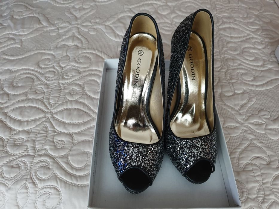 Szpilki damskie rozmiar 38