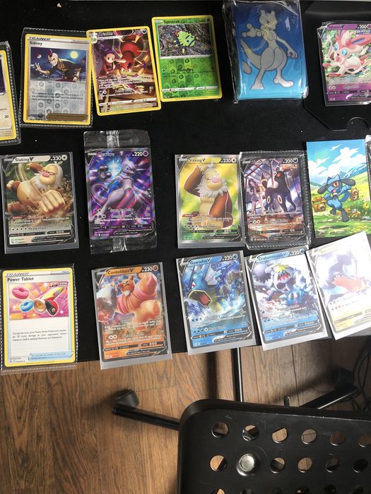 Karty pokemon kolekcjonerskie