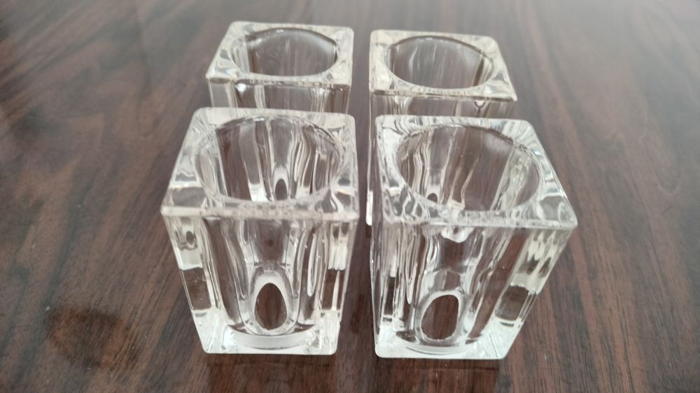 Klosze szklane do kinkietów.