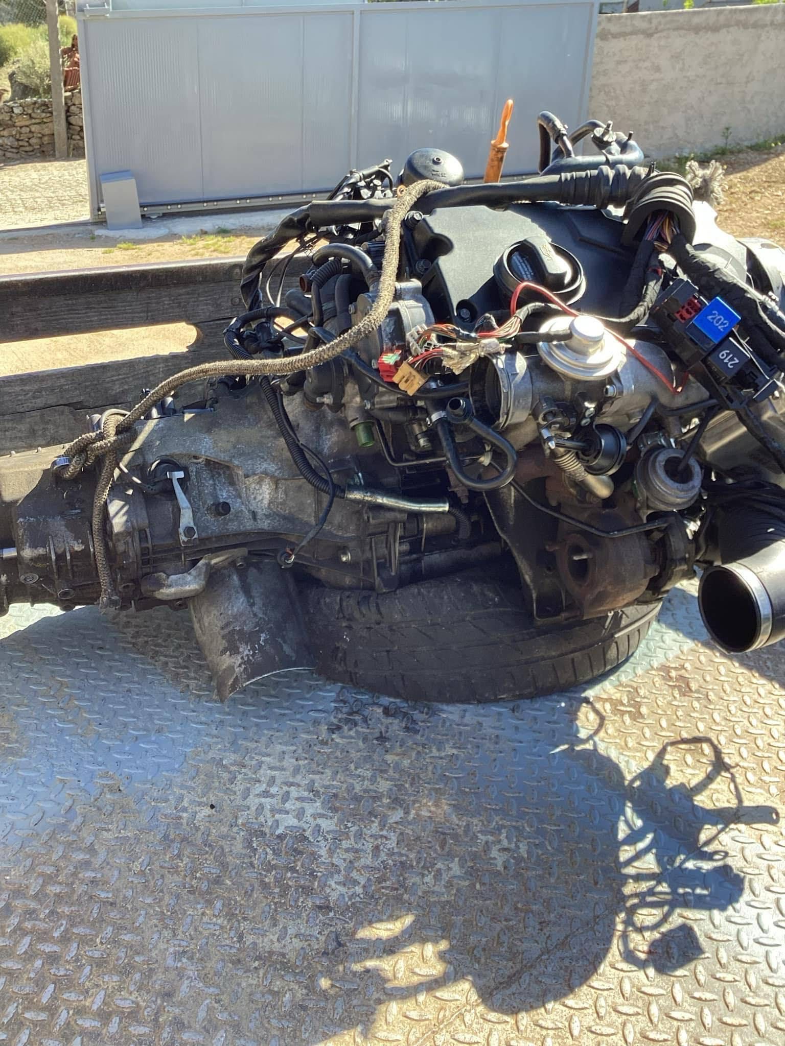 Motor Audi a4 1.9 tdi AWX