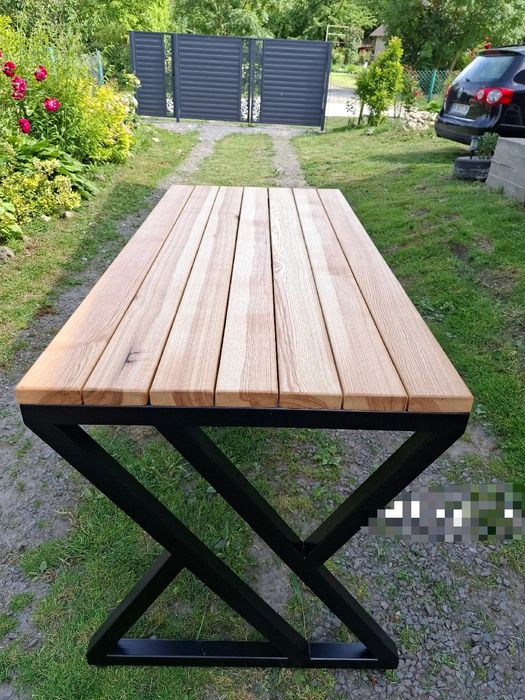 Продам стола нового..