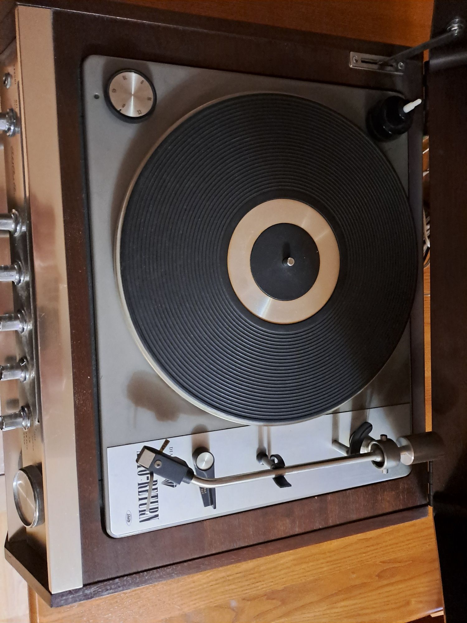 Gramofon kombaj lampowy Sharp FM MULTIPLEX AMP GS-5500