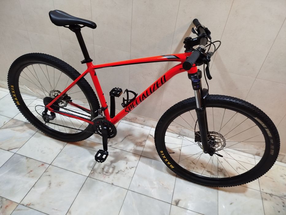 Bicicleta Specialized Rockhopper 29"- BTT