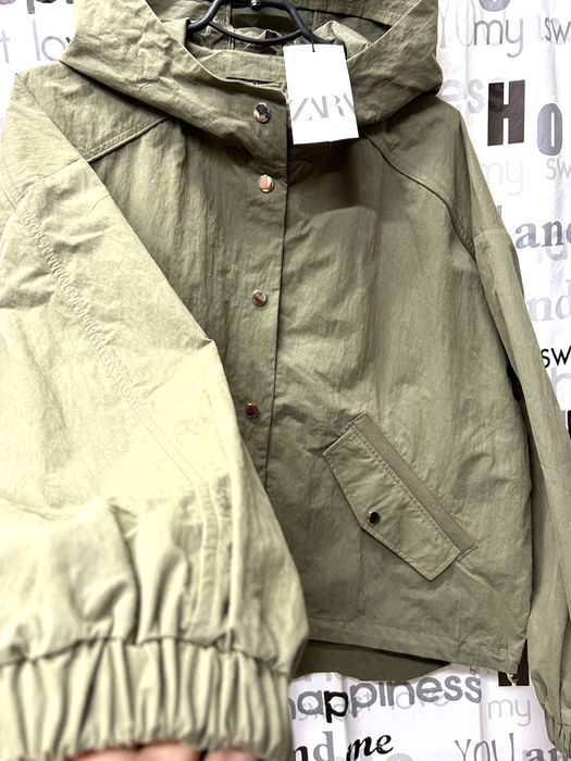 Куртка ветровка с капюшоном, короткая, M, L, XL ZARA.