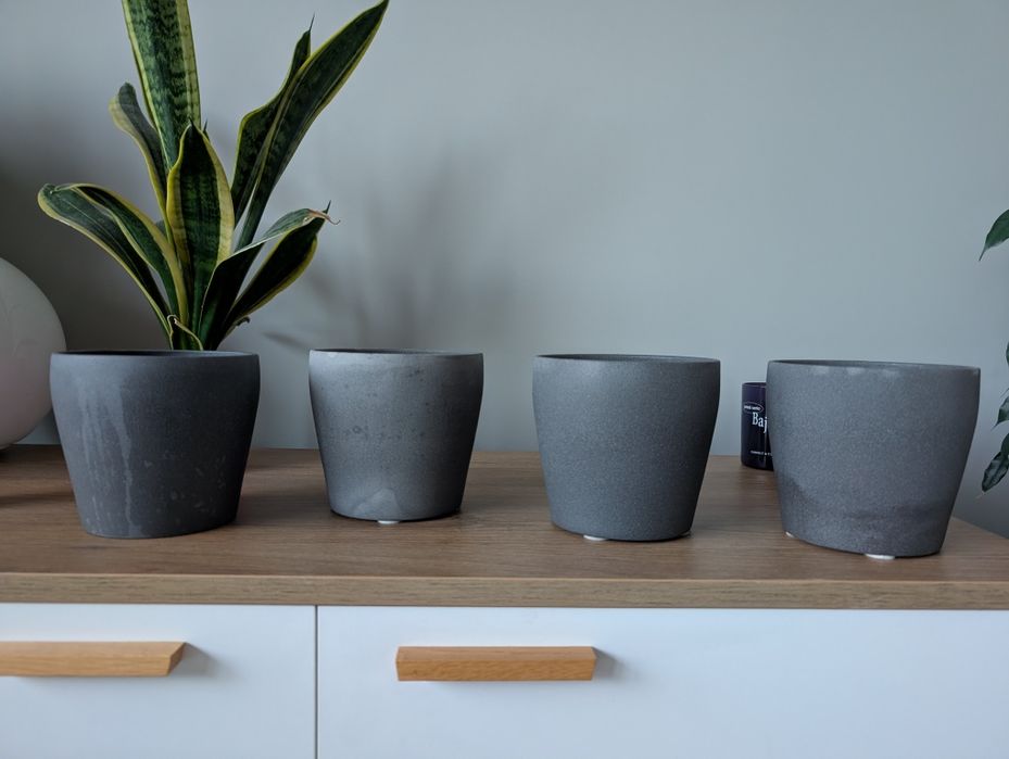 Zestaw 4 osłonek doniczek IKEA Persillade, ciemnoszare – używane
