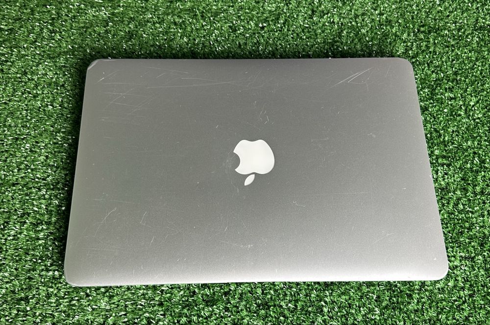 Apple MacBook Air 2013 (A1466) 13.3’’ Core i7 8GB ОЗУ/ 128GB SSD r2039