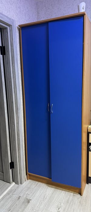 Шафа для верхнього одягу