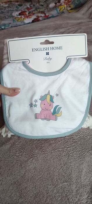 Продам 2 слюнявчика English home