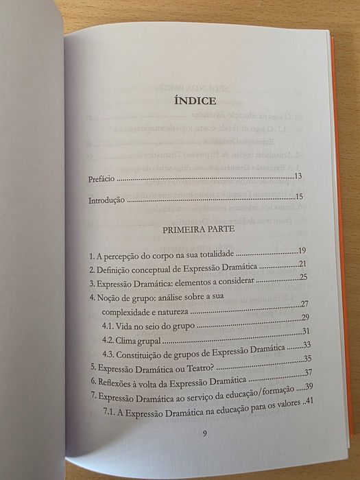 Livro "Expressão Dramática na Educação" de Maria José Cunha