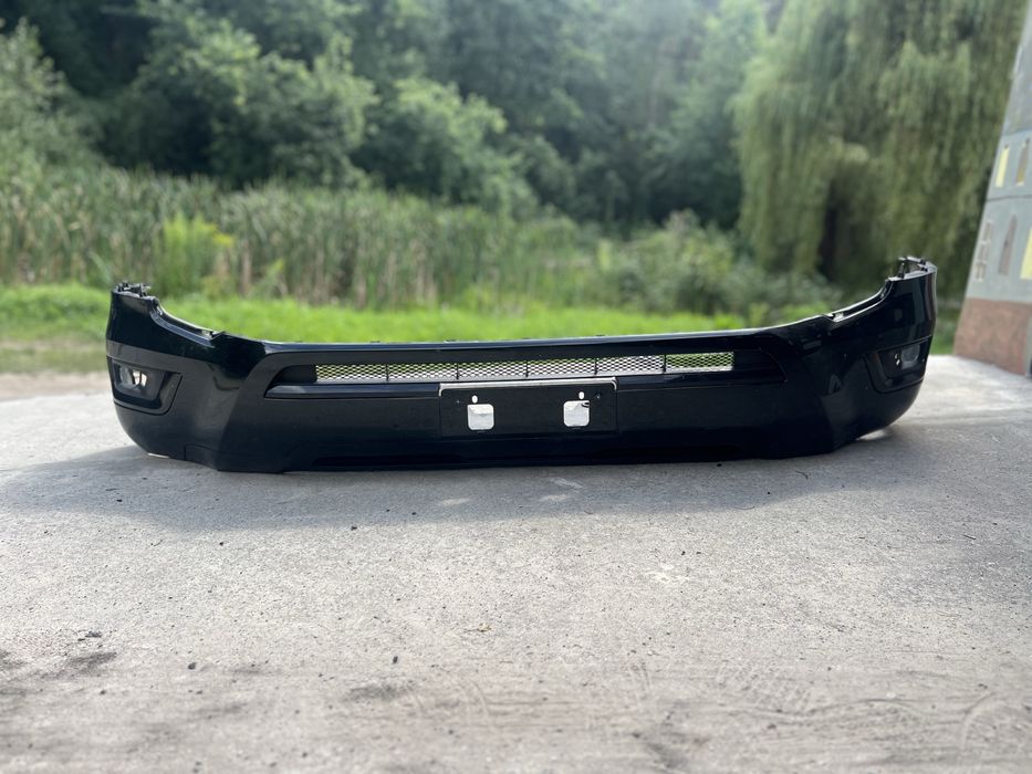 передний бампер Toyota Land Cruiser 300