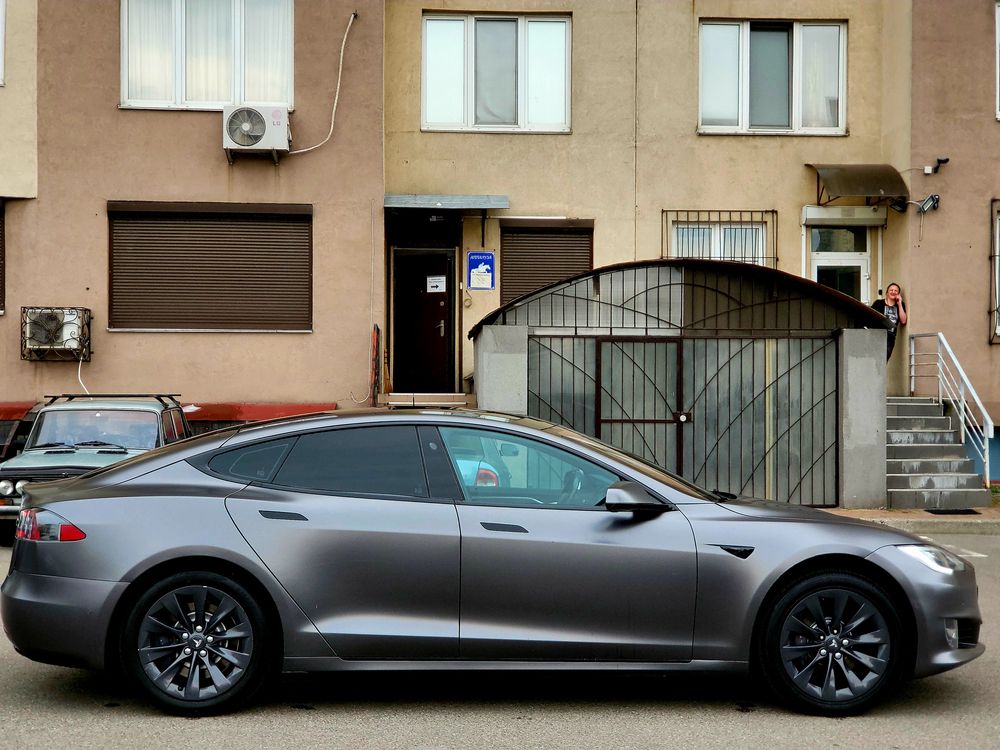 Tesla model S 75 2017р без ДТП в Наявності