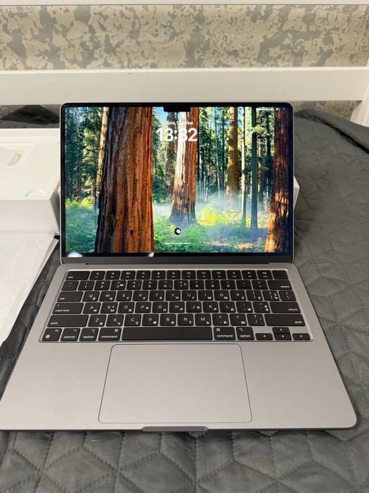 Продається MacBook Air 13” M2 | 8 ГБ / 512 ГБ | Space Grey