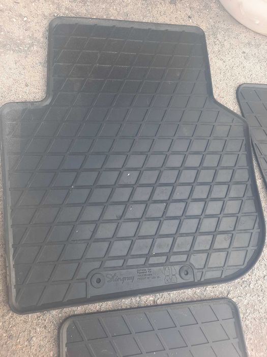 Автомобільні килимки