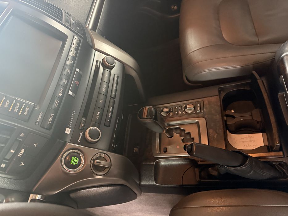 Toyota Land Cruiser V8 2010