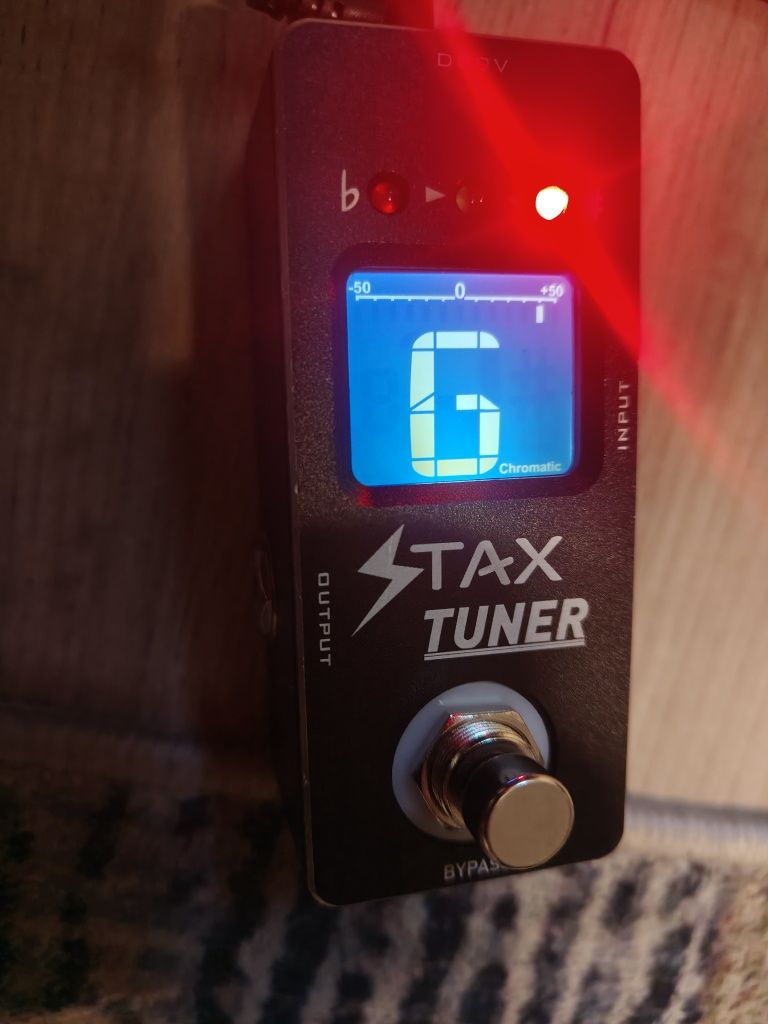 Stax tuner kostka gitarowa stroik