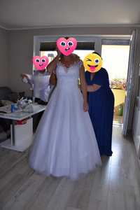 Suknia ślubna wiązany gorset