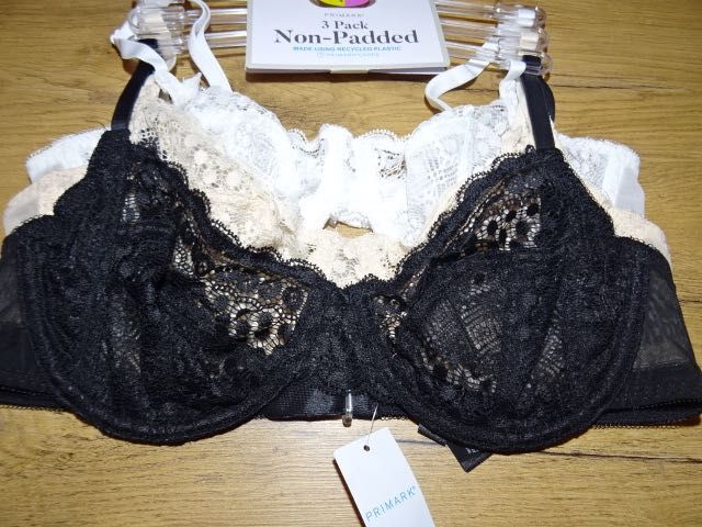 Primark biustonosz koronkowe nowe 3 szt 80 C