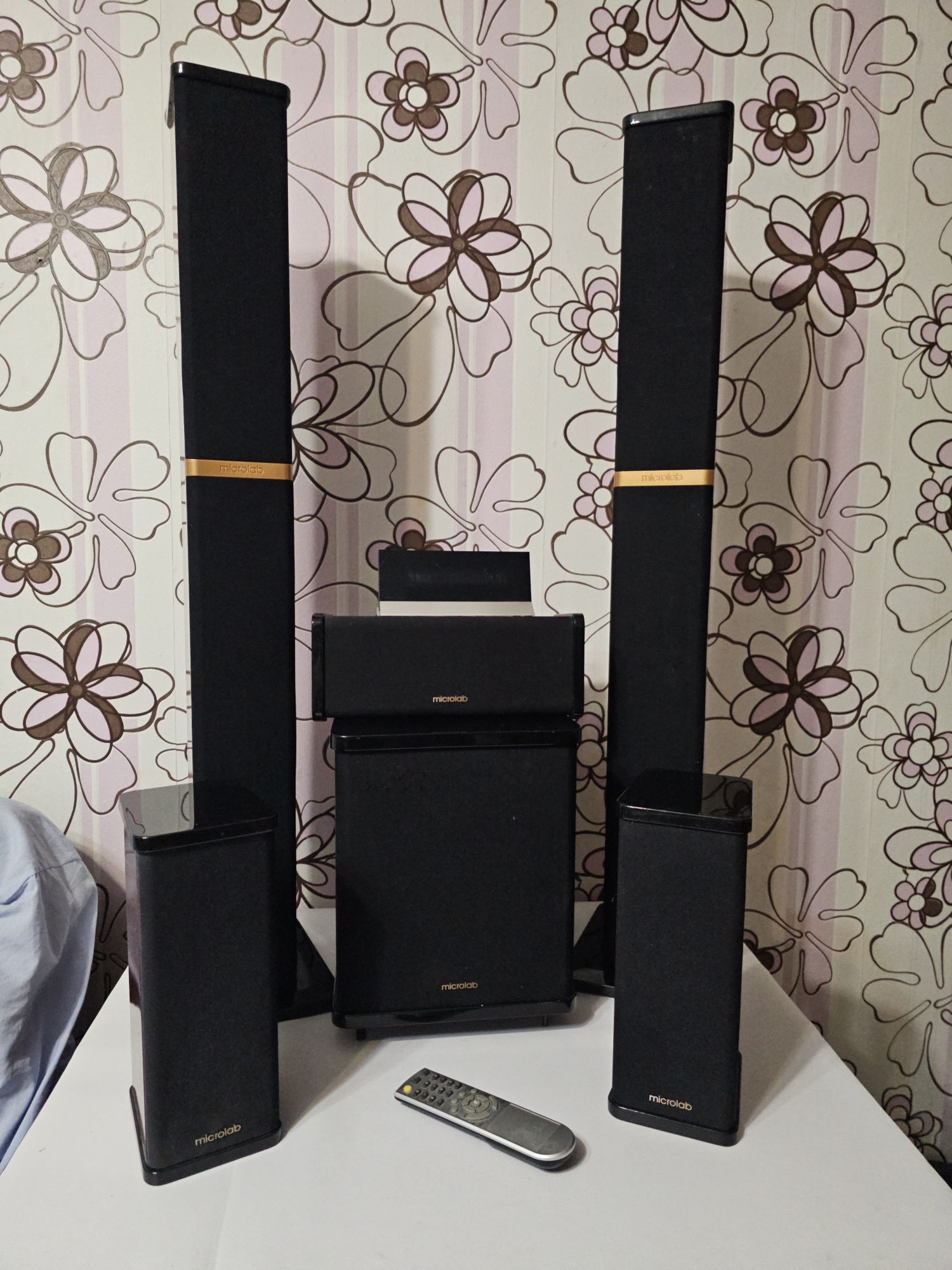 Продам домашний кинотеатр 5 и 1 microlab h 600