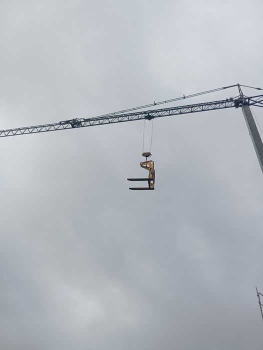 Alugo grua monofásica