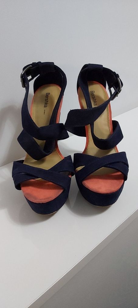 bershka sandały na szpilce r. 38