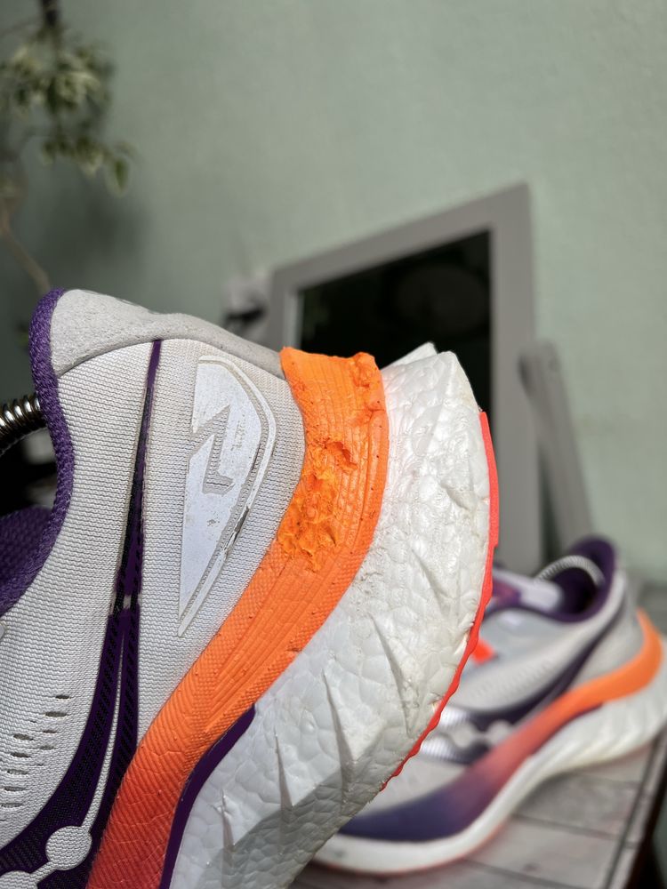 Saucony Endorphin Speed 4 беговые кроссовки унисекс 41 размер