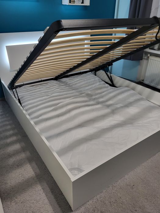 Łóżko sypialniane 160x200