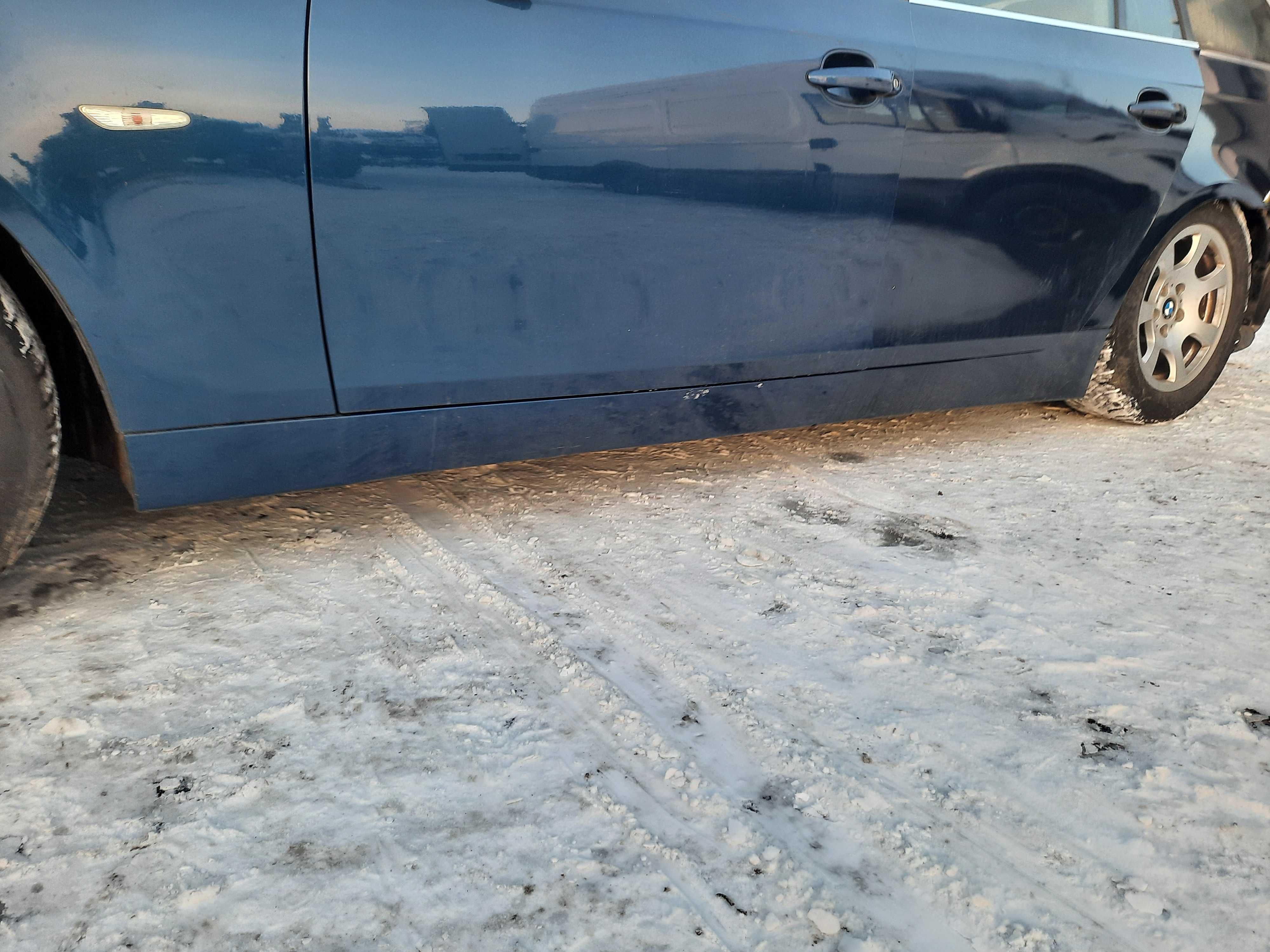 Listwa progowa prawa lewa A07/5 BMW E61