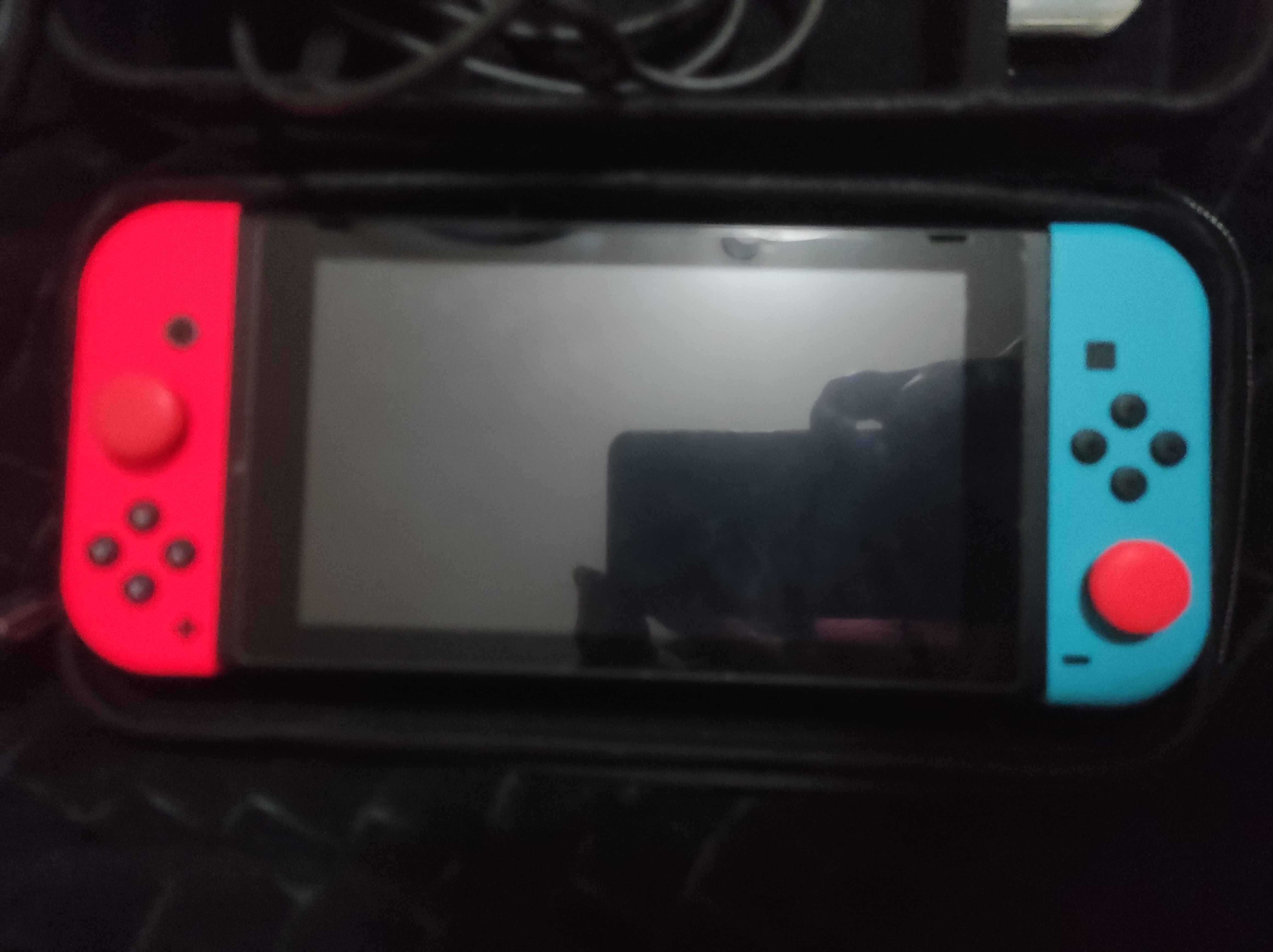Nintendo Switch-150€ + 5 Jogos + Caixa de Viagem + Carregador