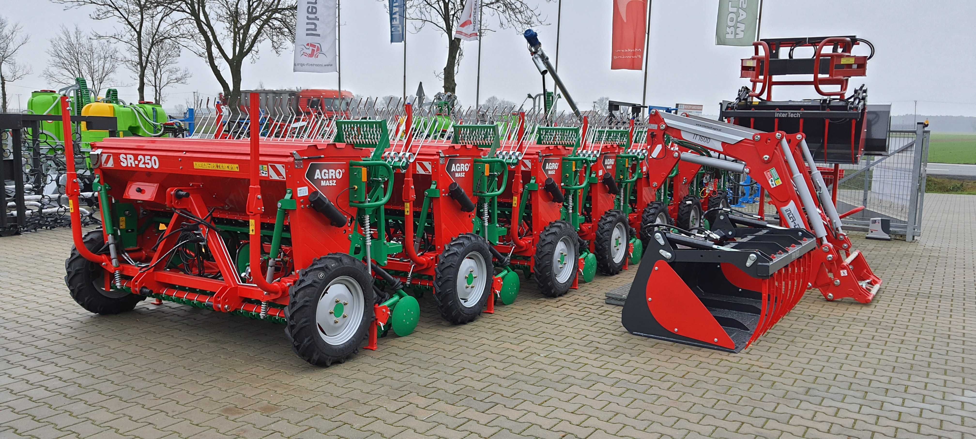 Mega promocje zadzwoń Siewnik do zboża SR zbożowy AgroMasz Agro-Masz