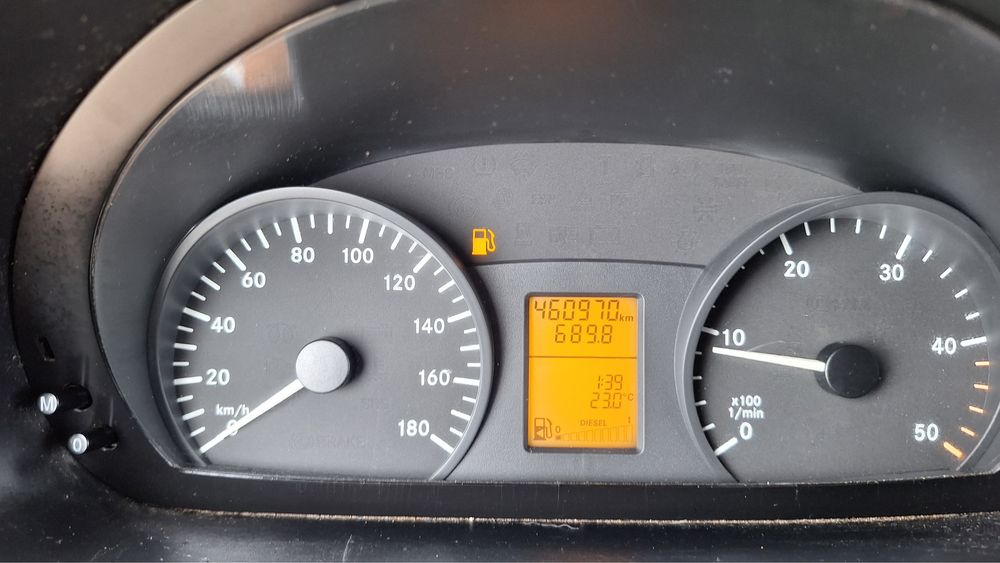 Mercedes Sprinter 211 W906 L2H1 2006r 2.2 CDI 109kM Klima